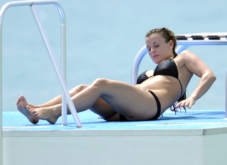 Coleen Rooney feet photo thumbnail