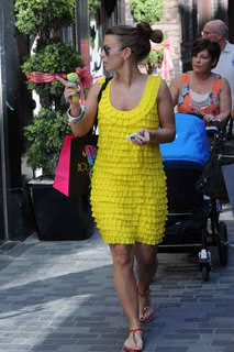 Coleen Rooney feet photo thumbnail