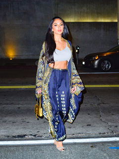 Nicole Scherzinger feet photo thumbnail