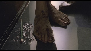 Katie Holmes feet photo thumbnail