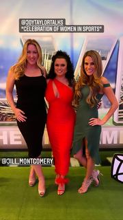 Joy Taylor feet photo thumbnail