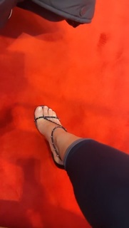 Wanda Nara feet photo thumbnail