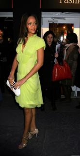 Rihanna feet photo thumbnail