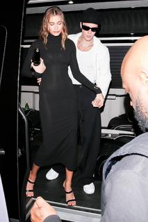 Hailey Bieber feet photo thumbnail