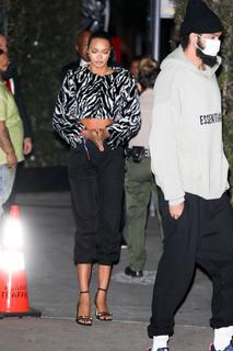 Lais Ribeiro feet photo thumbnail