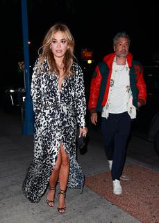 Rita Ora feet photo thumbnail