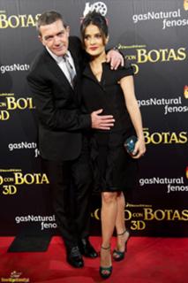 Salma Hayek feet photo thumbnail