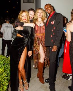 Rita Ora feet photo thumbnail