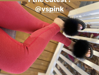 Deedee Rican feet photo thumbnail