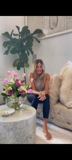 Kelly Bensimon feet photo thumbnail