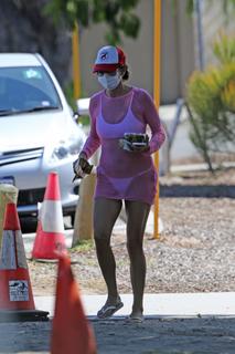 Kate Walsh feet photo thumbnail