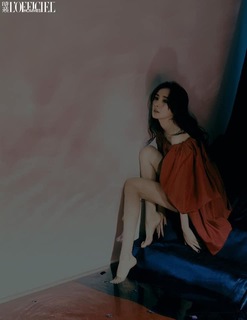 Mi Yang feet photo thumbnail