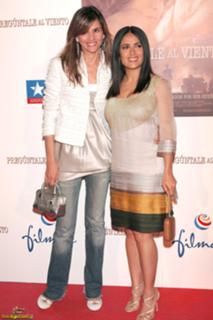 Salma Hayek feet photo thumbnail
