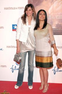 Salma Hayek feet photo thumbnail
