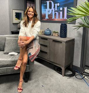 Brooke Burke feet photo thumbnail