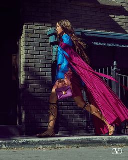 Zendaya feet photo thumbnail