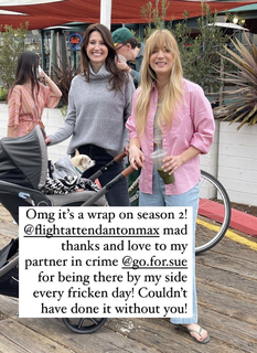 Kaley Cuoco feet photo thumbnail