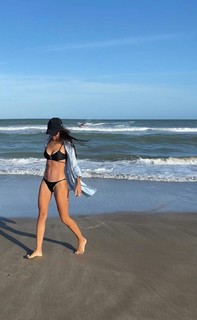 Zaira Nara feet photo thumbnail