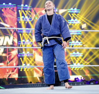 Ronda Rousey feet photo thumbnail