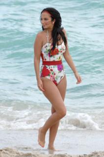 Tulisa feet photo thumbnail