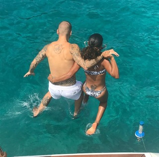 Christina Milian feet photo thumbnail