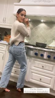 Rocsi Diaz feet photo thumbnail