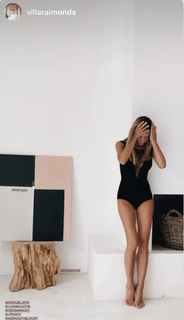 Julieta Prandi feet photo thumbnail