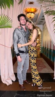 Julieta Prandi feet photo thumbnail
