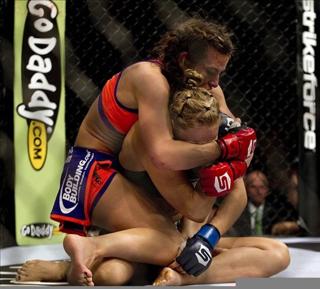 Ronda Rousey feet photo thumbnail