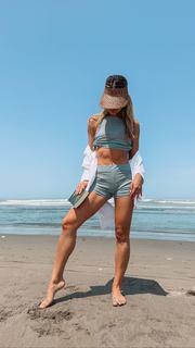Vale Genta feet photo thumbnail