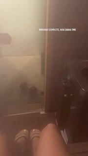 Jilly Anais feet photo thumbnail