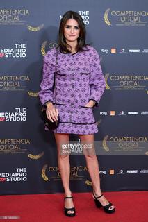 Penélope Cruz feet photo thumbnail