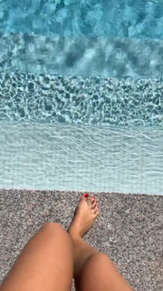 Cristina Pedroche feet photo thumbnail