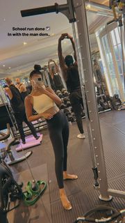 Rochelle Humes feet photo thumbnail