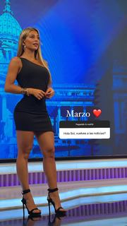 Sol Pérez feet photo thumbnail