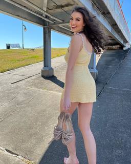 Rachel Pizzolato feet photo thumbnail