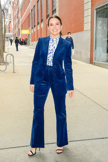 Sophia Bush feet photo thumbnail