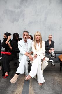 Rita Ora feet photo thumbnail