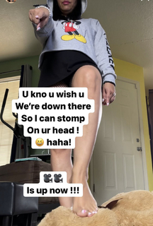 Deedee Rican feet photo thumbnail