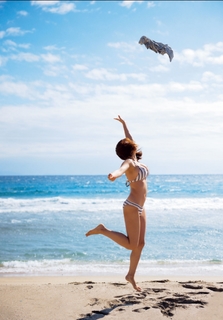 Ai Shinozaki feet photo thumbnail
