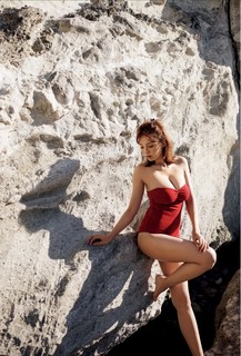 Ai Shinozaki feet photo thumbnail