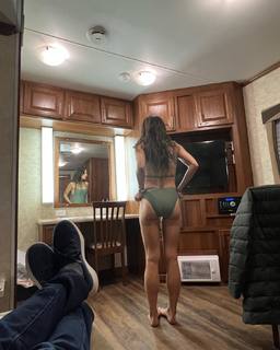 Jordana Brewster feet photo thumbnail