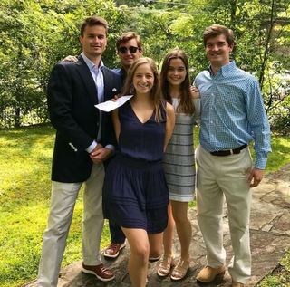 Sarah Catherine Hook feet photo 2