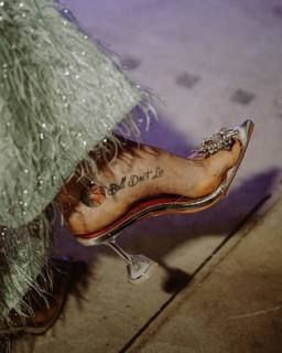 Valentina Vignali feet photo thumbnail