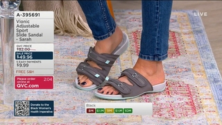 Courtney Khondabi feet photo thumbnail