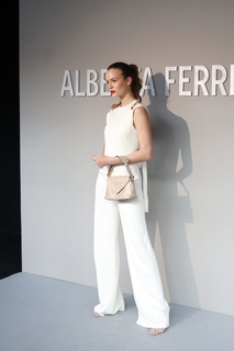 Josephine Skriver feet photo thumbnail