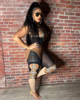 Ashanti feet photo thumbnail