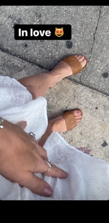 Franciely Freduzeski feet photo thumbnail