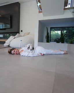 Amanda Cerny feet photo thumbnail
