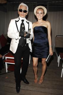 Diane Kruger feet photo thumbnail